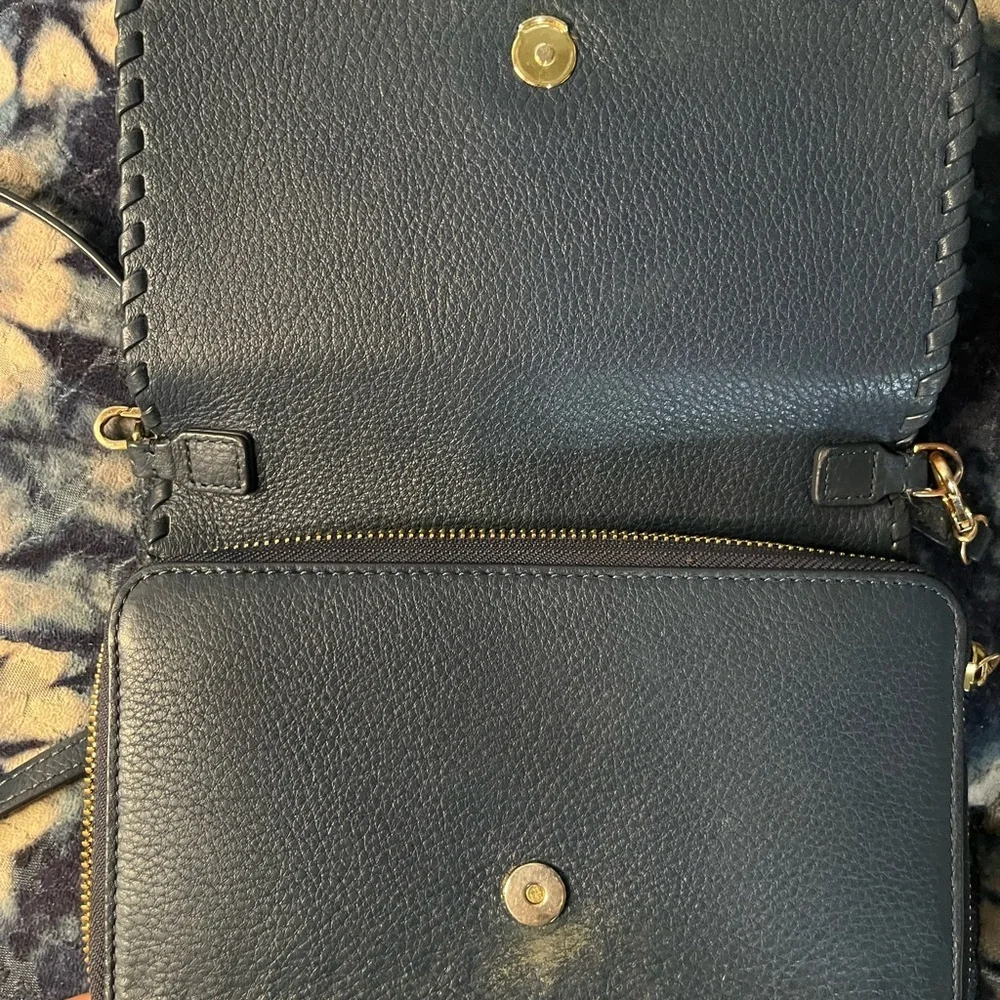Beautiful authentic Tory Burch, Crossbody